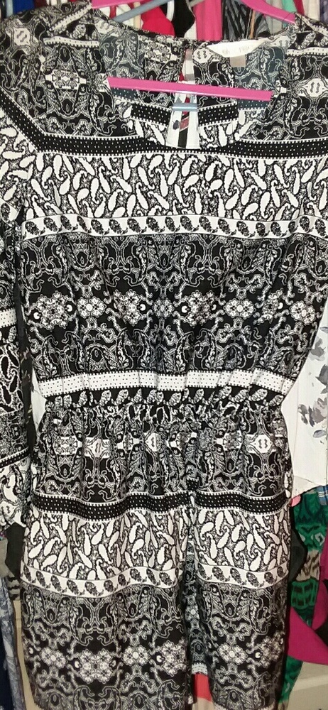 Clothes - Picture 7 of 8